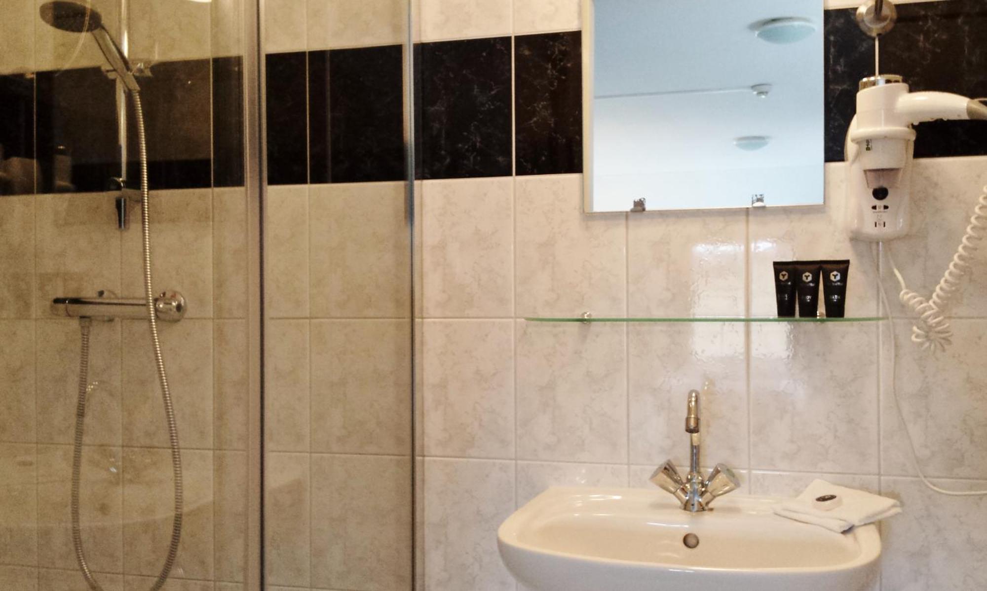 Maison Bellefleur B&B - Pension غينيسَّ الغرفة الصورة